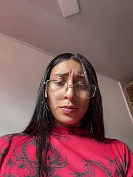 Violeet-Smith online show from November 1, 8:33 pm