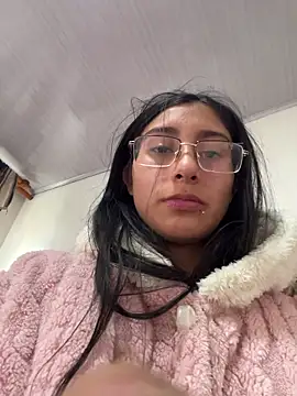 Violeet-Smith online show from February 16, 4:58 pm