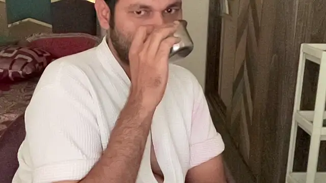 MakeMeAwareAah online show from October 24, 4:09 am