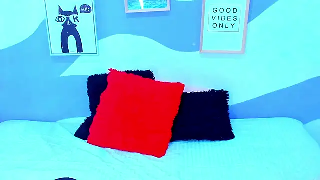 Snapshot of VIOLETA-28 chatting on November 28, 1:36 pm VIOLETA-28 online show from November 28, 1:36 pm