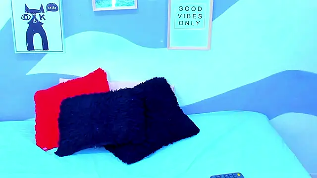 Snapshot of VIOLETA-28 chatting on November 29, 11:46 am VIOLETA-28 online show from November 29, 11:46 am