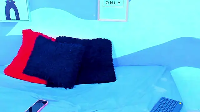 Snapshot of VIOLETA-28 chatting on December 2, 12:21 pm VIOLETA-28 online show from December 2, 12:21 pm