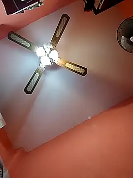 Danii2005 online show from October 30, 1:56 pm