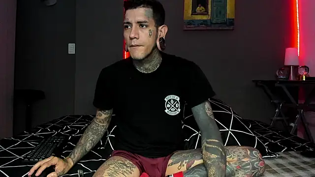 cleoo jhonny online show from March 4, 3:29 pm