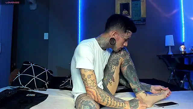 cleoo jhonny online show from March 15, 4:07 am