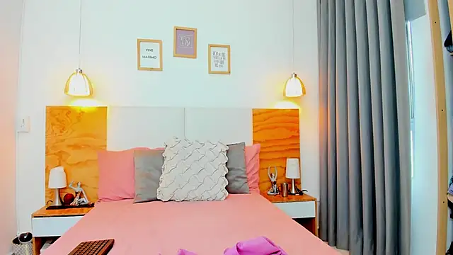 Abbie royy online show from December 16, 1:16 pm