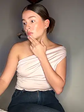 Talia Bonet online show from February 4, 1:17 pm