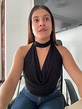 Snapshot of Talia_Bonet chatting on July 28, 8:52 pm Talia Bonet online show from July 28, 8:52 pm