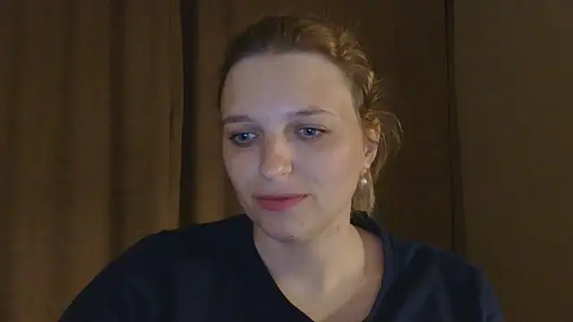 Snapshot of ElisSky301 chatting on May 15, 9:00 pm ElisSky301 online show from May 15, 9:00 pm