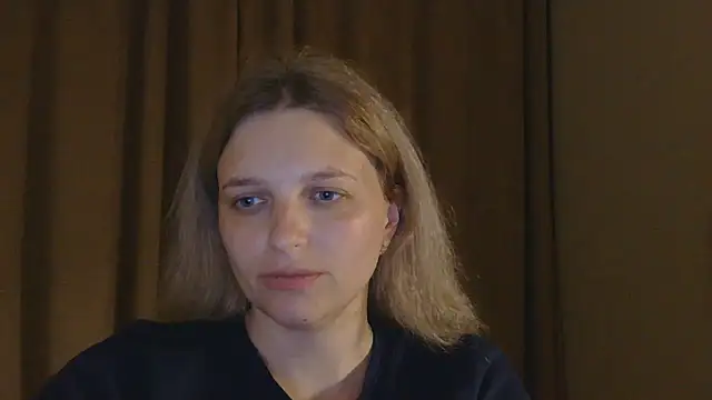 Snapshot of ElisSky301 chatting on May 18, 7:52 pm ElisSky301 online show from May 18, 7:52 pm