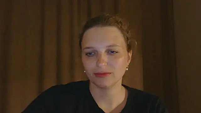 Snapshot of ElisSky301 chatting on June 2, 7:38 pm ElisSky301 online show from June 2, 7:38 pm