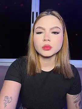 Snapshot of Beella1_ chatting on May 5, 10:01 am Beella1 online show from May 5, 10:01 am