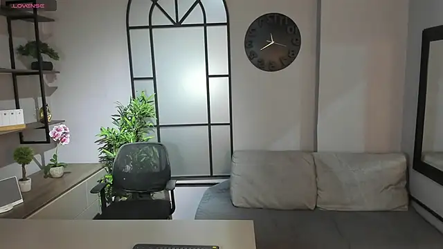 Lil James online show from December 18, 7:31 pm