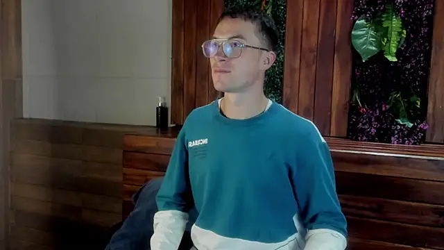 Lil James online show from December 22, 8:17 pm