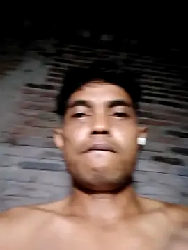 Snapshot of Erikilham99 chatting on October 20, 9:59 pm Erikilham99 online show from October 20, 9:59 pm