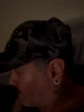 Snapshot of D13ON3L chatting on November 10, 11:26 pm D13ON3L online show from November 10, 11:26 pm