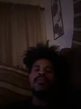 Snapshot of Mrmakeherwet_Tez chatting on March 2, 10:00 am Mrmakeherwet Tez online show from March 2, 10:00 am