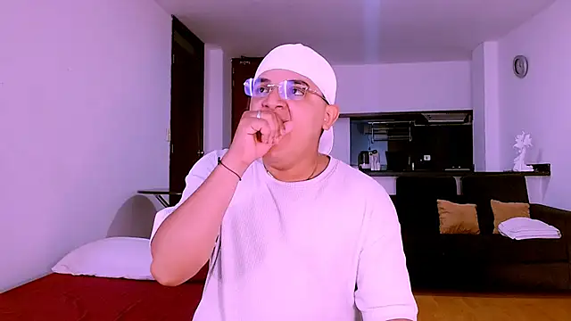 Santo Pecado  online show from October 24, 12:56 pm