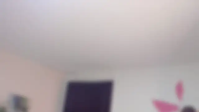 YariRose online show from May 9, 2:44 pm