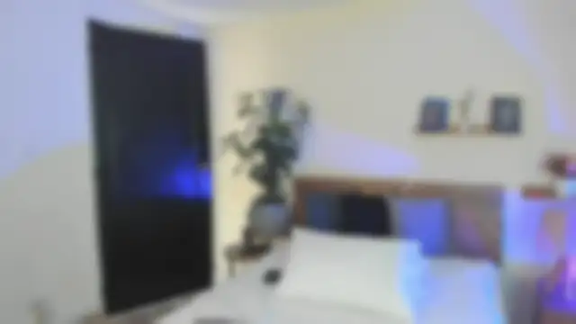 YariRose online show from May 31, 3:41 pm