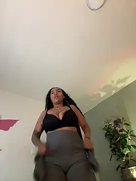 YariRose online show from July 31, 5:12 pm