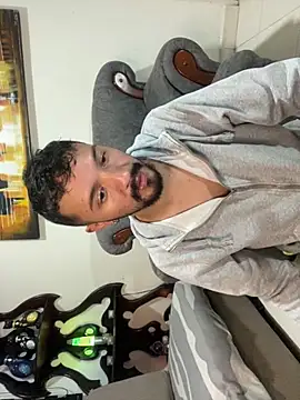 Snapshot of fyodr_sai chatting on October 28, 3:32 am fyodr sai online show from October 28, 3:32 am