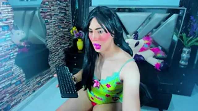 Snapshot of Jennfer_Winson chatting on November 19, 7:36 pm Jennfer Winson online show from November 19, 7:36 pm