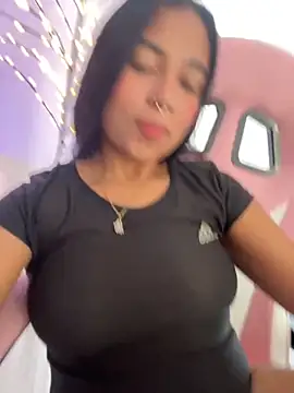 Snapshot of aly_nicols chatting on October 23, 12:04 pm aly nicols online show from October 23, 12:04 pm