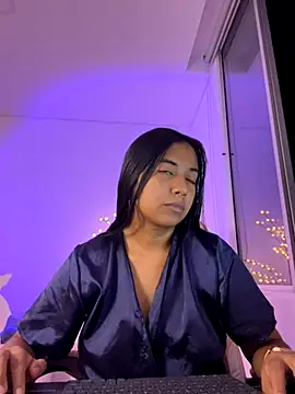 Snapshot of aly_nicols chatting on November 8, 1:17 am aly nicols online show from November 8, 1:17 am