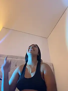 Snapshot of aly_nicols chatting on November 14, 11:35 pm aly nicols online show from November 14, 11:35 pm