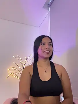 aly nicols online show from February 11, 10:37 pm