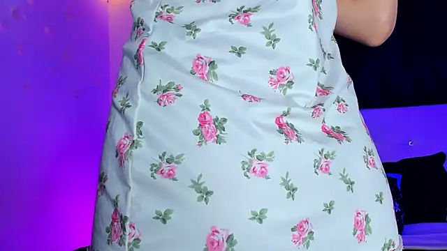 Snapshot of Arya_Fioree chatting on November 30, 4:16 am Arya Fioree online show from November 30, 4:16 am