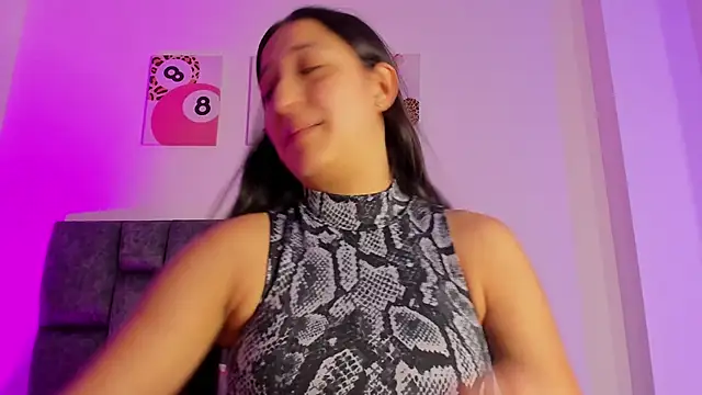 kittymonroe1 online show from January 15, 6:00 pm