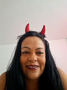 Snapshot of viviana-sexi chatting on June 23, 12:03 pm viviana-sexi online show from June 23, 12:03 pm