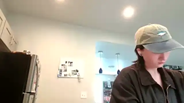 kutekiwi online show from October 29, 5:25 pm