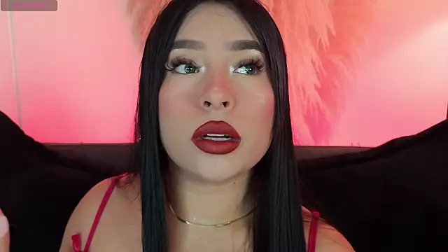 Snapshot of mia_roux1 chatting on August 2, 8:40 pm mia roux1 online show from August 2, 8:40 pm