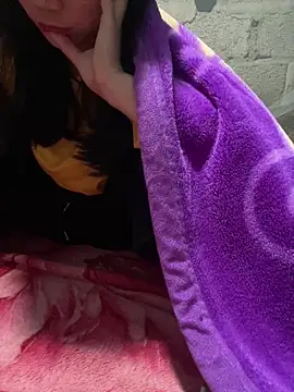 Snapshot of Irin_jo chatting on December 13, 7:53 pm Irin jo online show from December 13, 7:53 pm