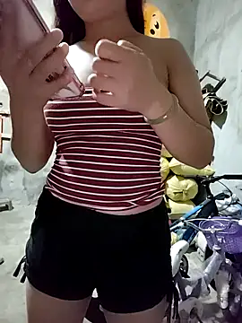 Snapshot of Irin_jo chatting on June 8, 8:53 pm Irin jo online show from June 8, 8:53 pm