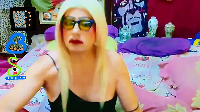 horni4luv online show from December 17, 11:00 pm