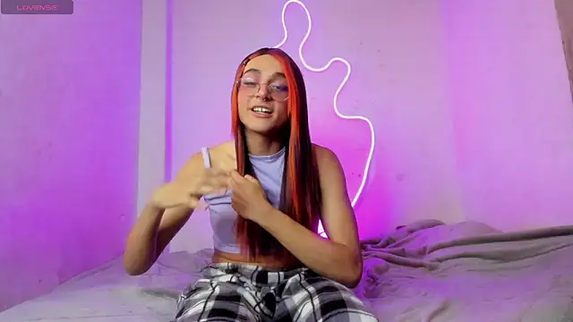 Mika  velvet online show from November 1, 4:31 pm