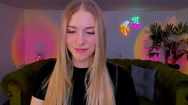 sassy cutie online show from November 26, 6:25 am