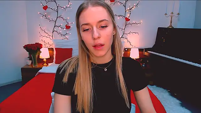 sassy cutie online show from December 3, 1:31 pm