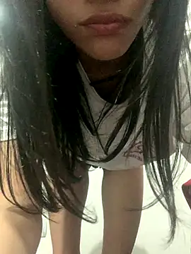 morenaamorr online show from November 3, 12:57 am