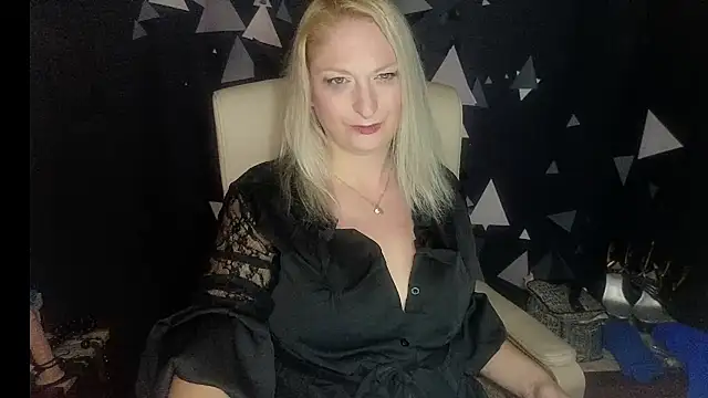 MonicaMis online show from November 25, 3:34 pm