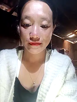 Snapshot of Phantamay chatting on February 19, 3:13 am Phantamay online show from February 19, 3:13 am