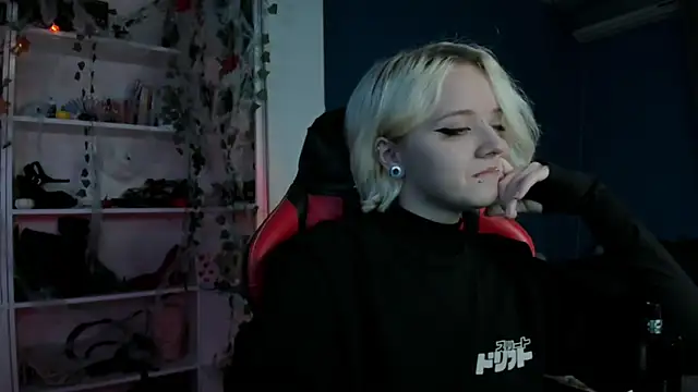 Holy Mistress S online show from October 29, 10:28 am