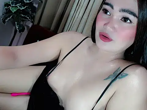 Snapshot of Felicity_lux chatting on June 25, 4:01 am Felicity lux online show from June 25, 4:01 am