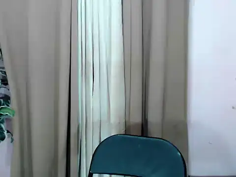 Snapshot of Felicity_lux chatting on June 27, 4:28 am Felicity lux online show from June 27, 4:28 am