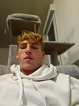 Snapshot of Charlycki chatting on November 2, 5:48 pm Charlycki online show from November 2, 5:48 pm