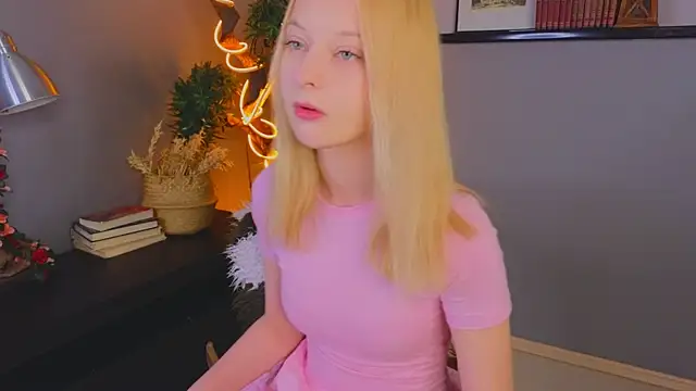 YungLyssy online show from November 22, 3:05 am